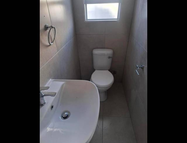 1 BEDROOM PROPERTY TO RENT IN GOODWOOD CENTRAL